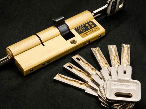 平凉24小时上门开锁公司